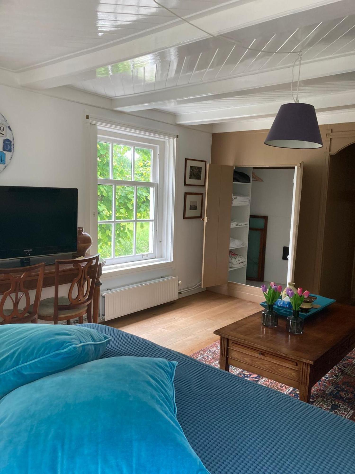 Beautiful Renovated Farmhouse Ankeveen Exterior foto